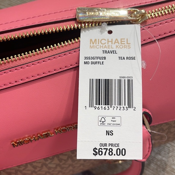Michael Kors med Duffle Travel - Leather/Coated
35S2GTFU2B
Tea Rose
MD DUFFLE - Picture 10 of 16